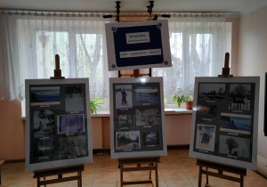 Wystawa fotografii zrobionej przez dzieci z rodzicami.