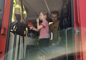 Pokaz wozu strażackiego.