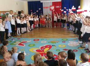 Święto Konstytucji 3 Maja w przedszkolu.