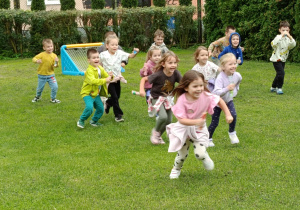 Bieg na linię mety.