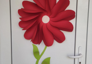 Kwiat symbol przeciwdziałania przemocy.