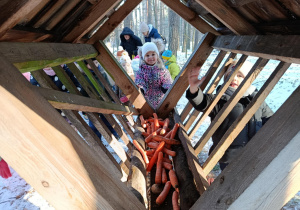 Paśnik pełen smakołyków.