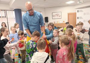 Wesołe zabawy z Panem poetą.