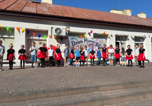 Motylki występują.