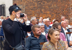 Rodzice na widowni.